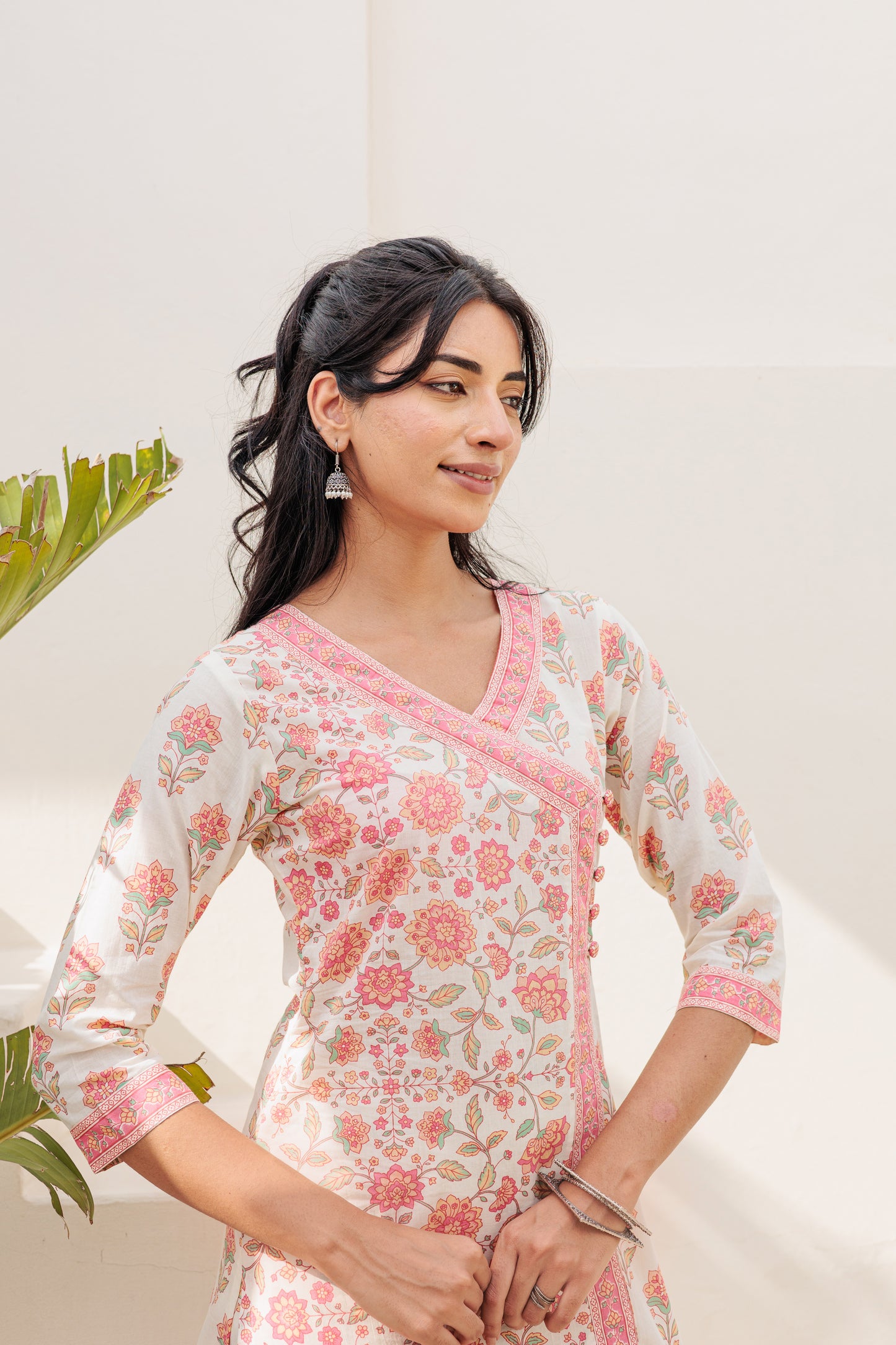 Dvinya Gulabi Angrakha Kurti Set