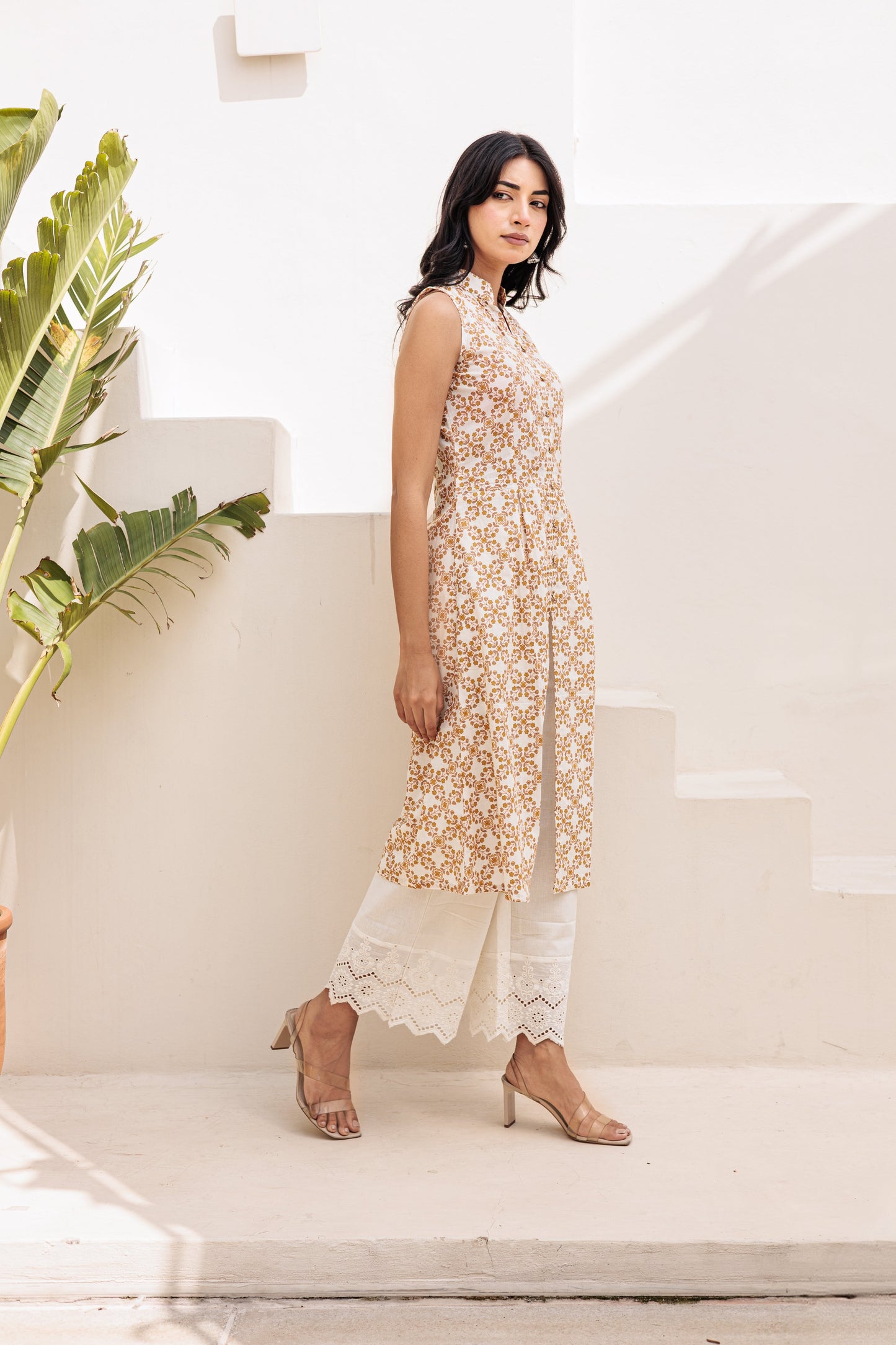Anaya-Sandstone with Hakoba Pants