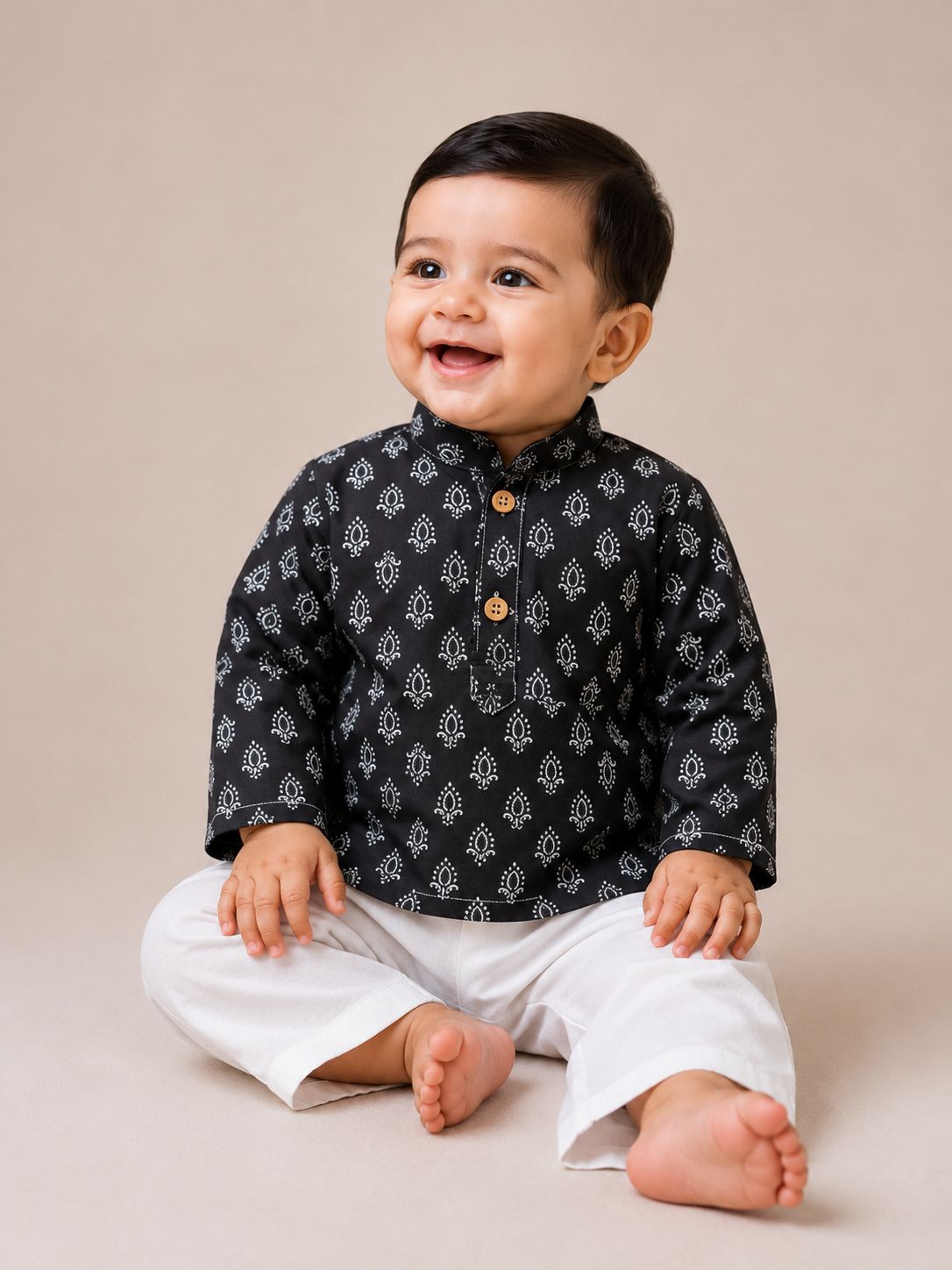 Black Teardrop Chic Kurta with Pyjama Pants