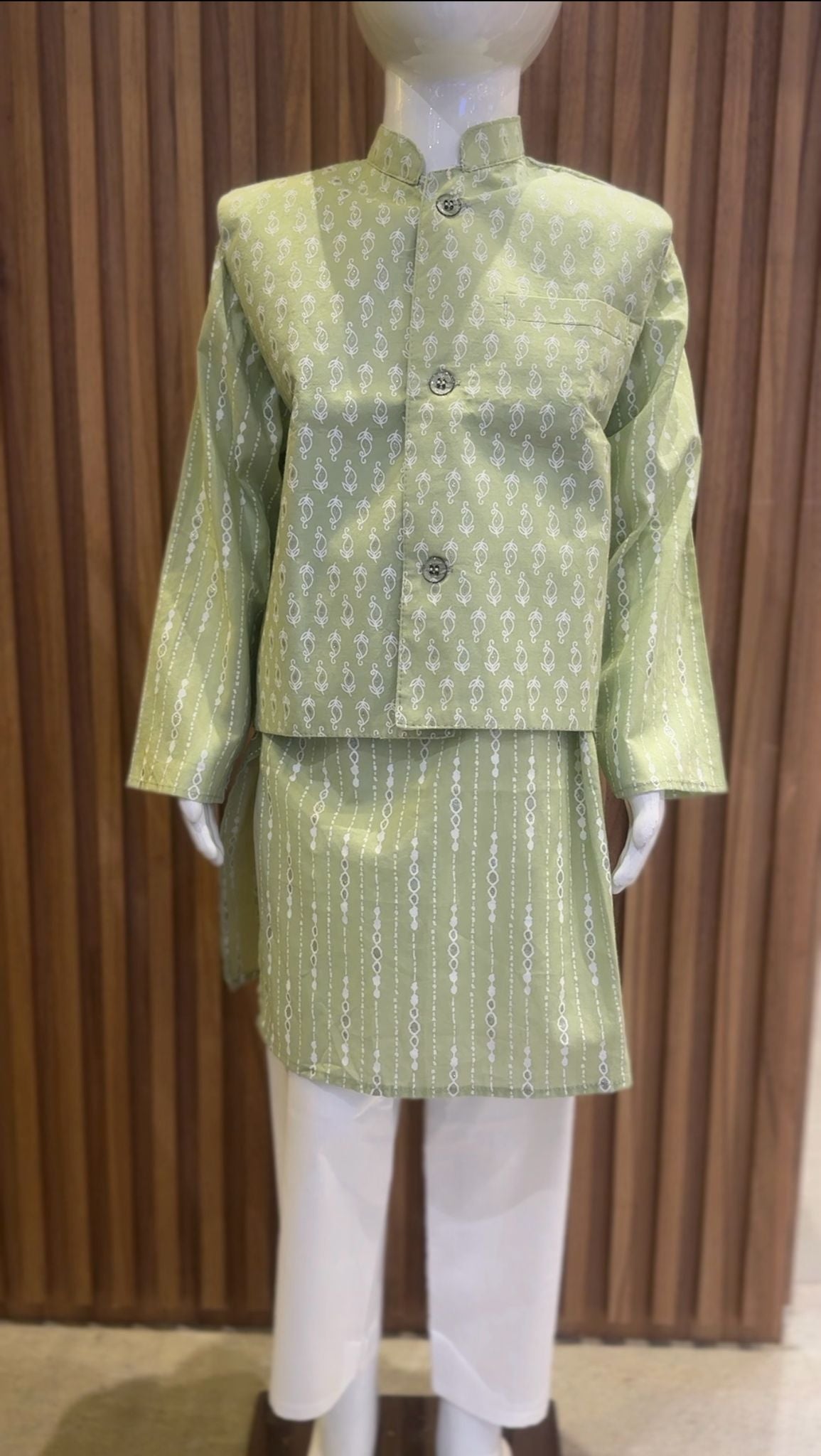 Pestel Green Kurta with Leaf Jacket