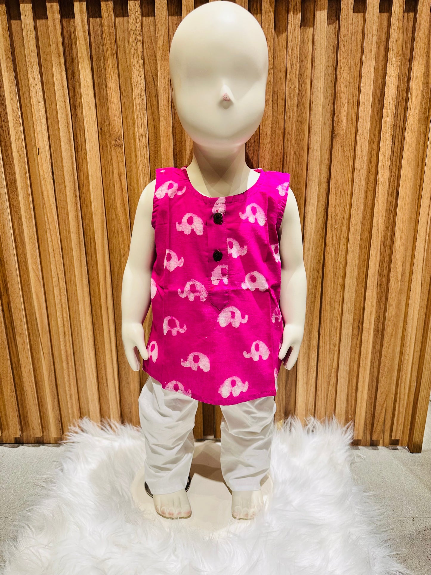 Pink Ellie Sleeveless Kurta with White Pyjama