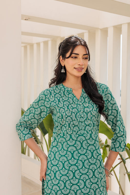 Pachai Mayil Kurti with Plazzo Pants Family