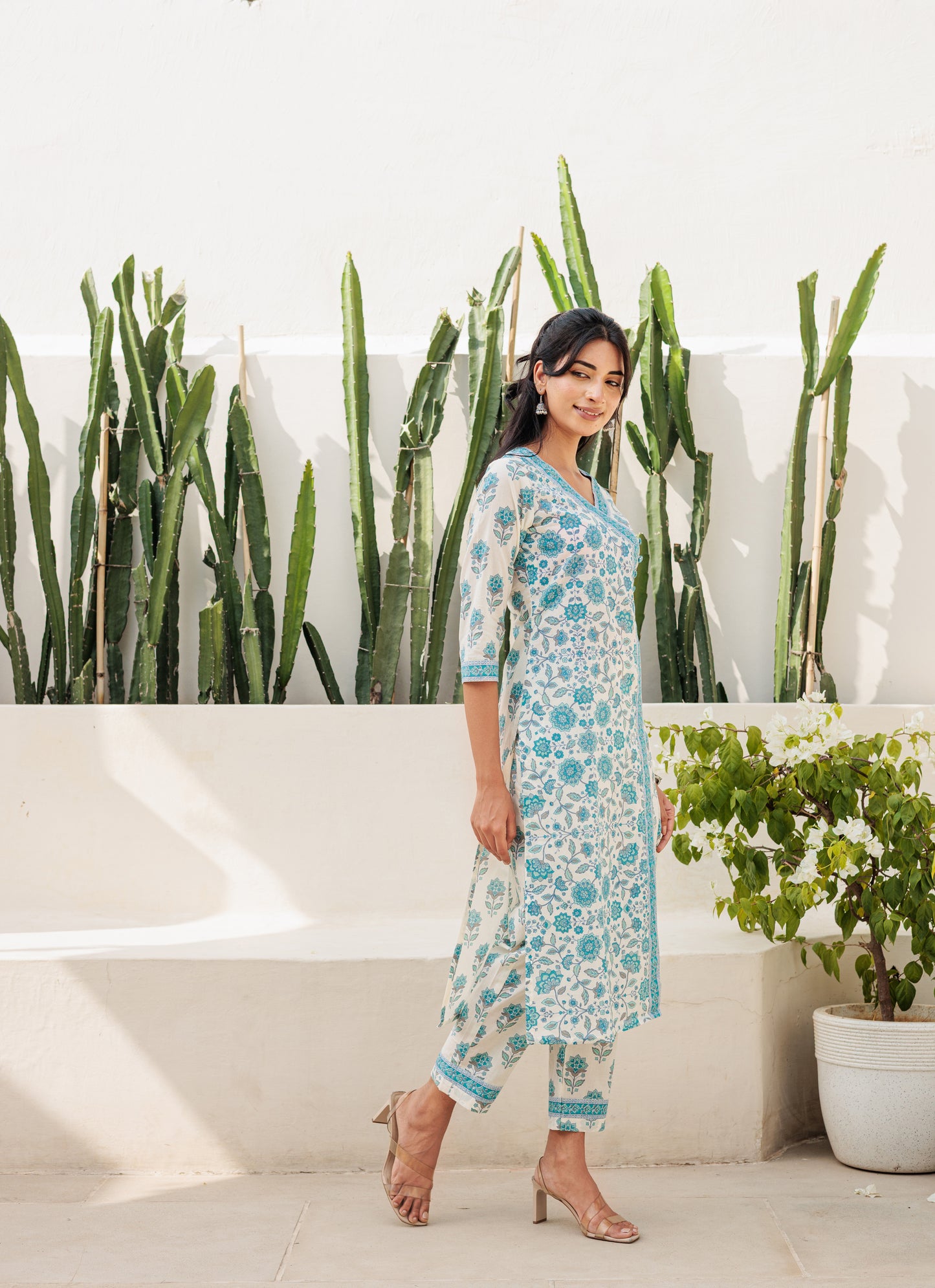 Dvinya Neela Angrakha Kurti Set