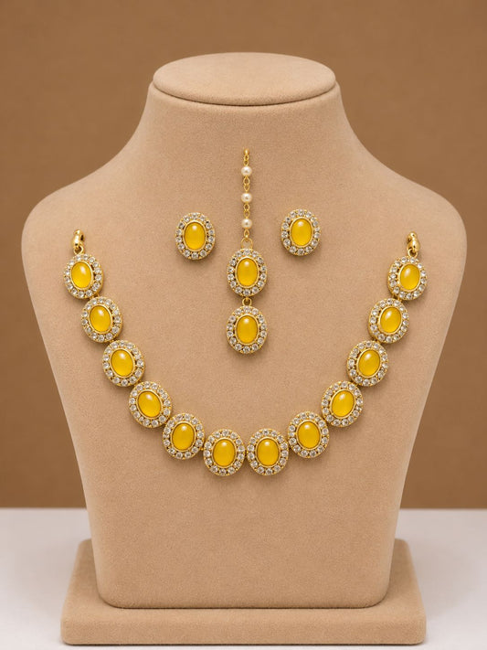 Indowestern Necklace with Tikka