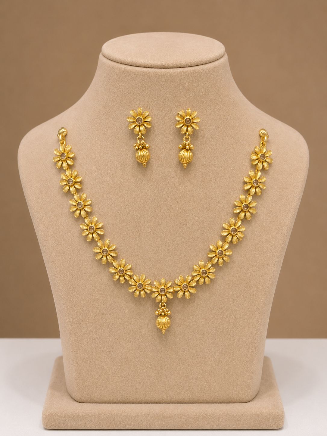 Flower Designed Necklace