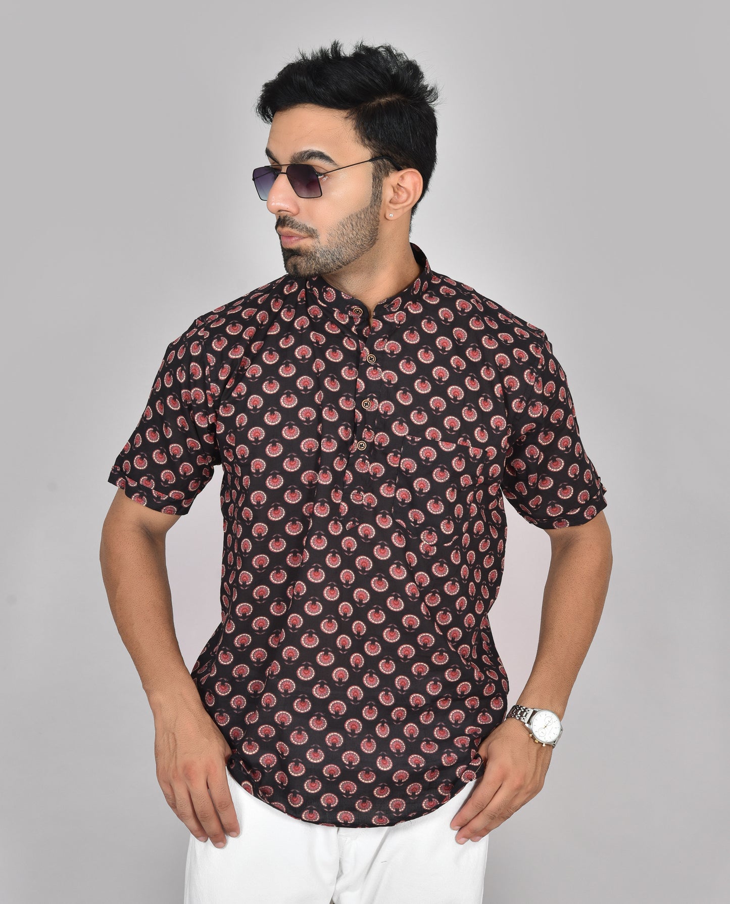 Karupu Pushp Short Sleeves Kurta
