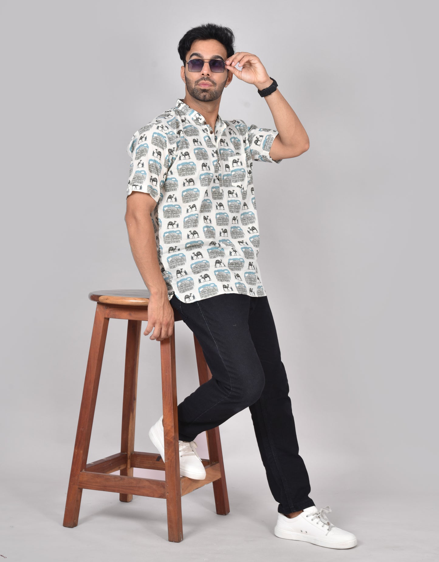 Hawa Mahal Short Sleeves Kurta