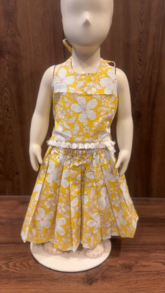 Yellow Bloom Halter Set