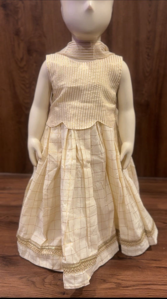 Cream & Gold Tie-Back Frock